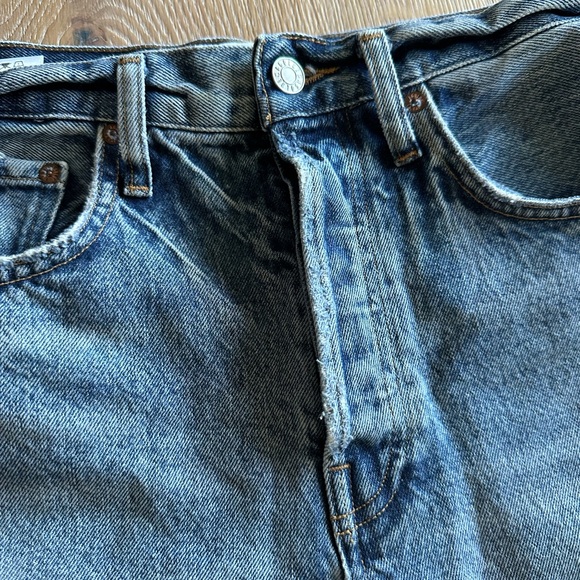 Agolde Riley Shorts - Picture 2 of 10